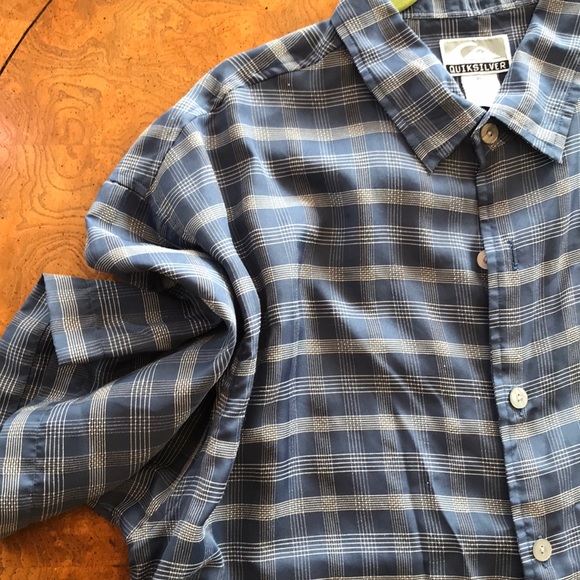 Quicksilver Short-Sleeve Button Up Shirt - Picture 5 of 6